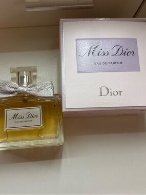 Dior Miss Dior Eau de Parfum — brand new with box 3.4fl.oz 100ml